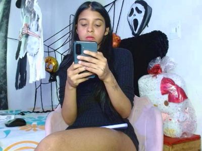 michi_doll live cam on Cam4