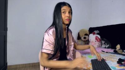 michi_doll live cam on Cam4