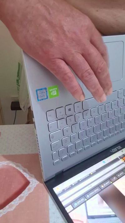 mieledenso8181 live cam on Cam4
