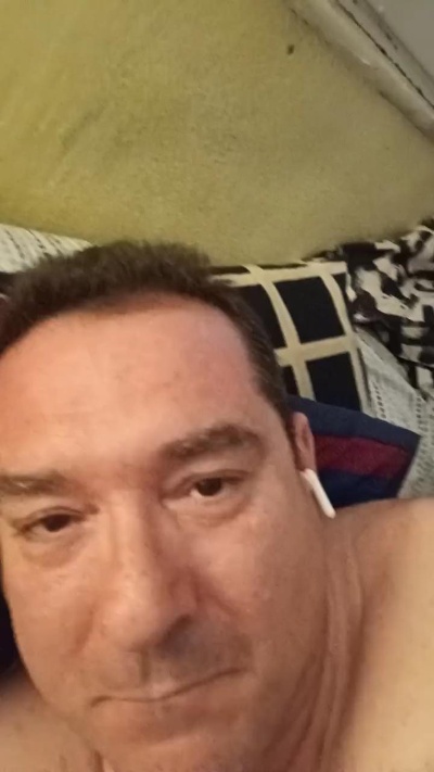miguelon99 live cam on Cam4