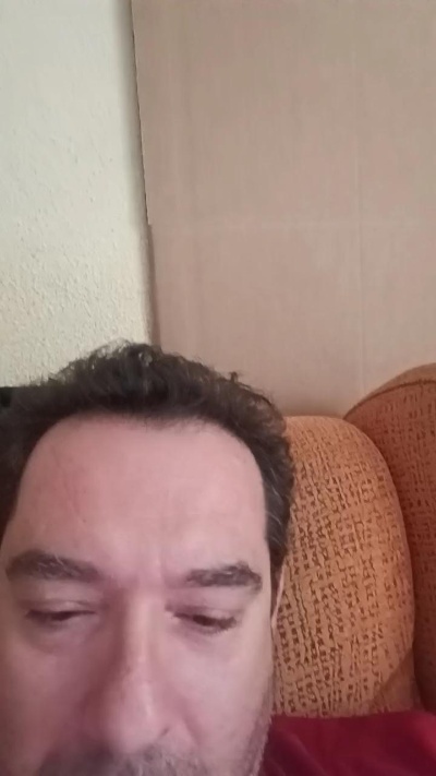miguelon99 live cam on Cam4