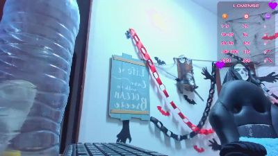 miiaabloom live cam on Cam4