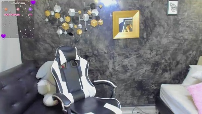 miiaabloom live cam on Cam4