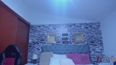 miiaabloom live cam on Cam4