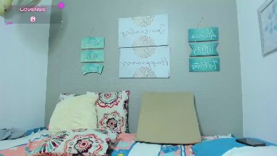 miiaabloom live cam on Cam4