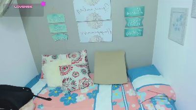 miiaabloom live cam on Cam4