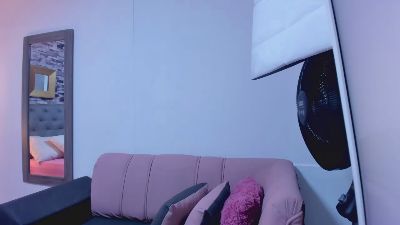 miiaabloom live cam on Cam4