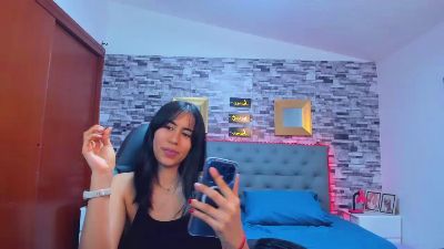 miiaabloom live cam on Cam4