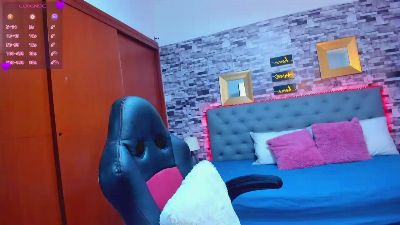 miiaabloom live cam on Cam4