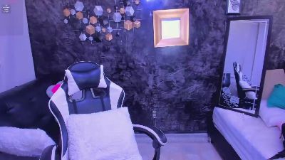 miiaabloom live cam on Cam4
