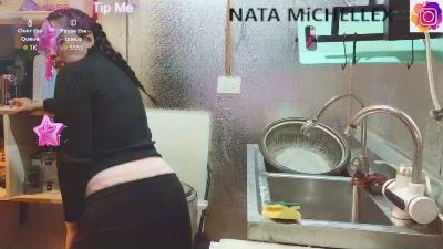 miichellemalv live cam on Cam4