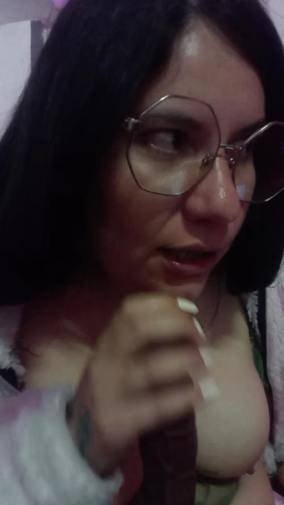 miichellemalv live cam on Cam4