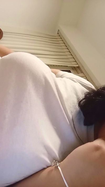miiiaa4 live cam on Cam4