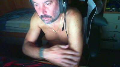mik1970sexy1 live cam on Cam4