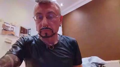 mika59sexy live cam on Cam4