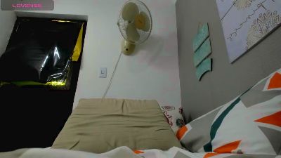 mikaela_s3x live cam on Cam4