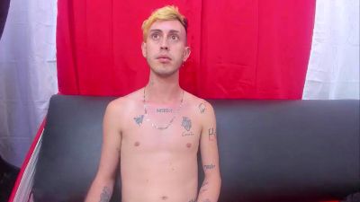 mike_haggard live cam on Cam4