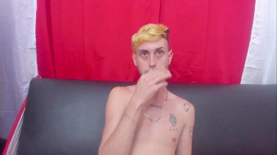 mike_haggard live cam on Cam4