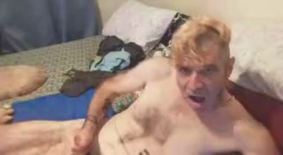 mikeg live cam on Cam4