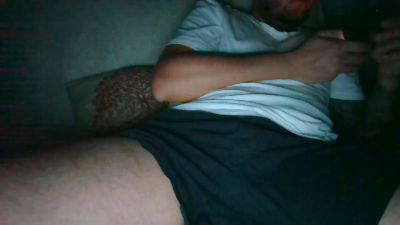 mikerr711 live cam on Cam4