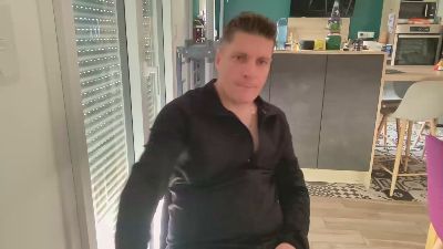 miklp1984 live cam on Cam4