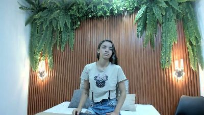 mila_star live cam on Cam4