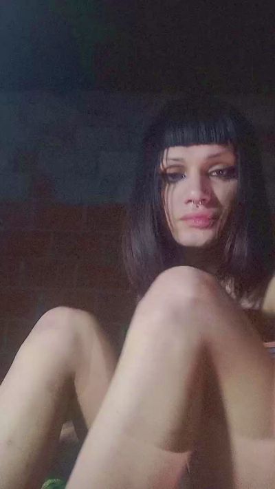 milagrosailen21 live cam on Cam4
