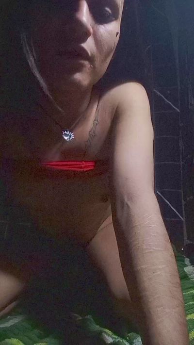 milagrosailen21 live cam on Cam4