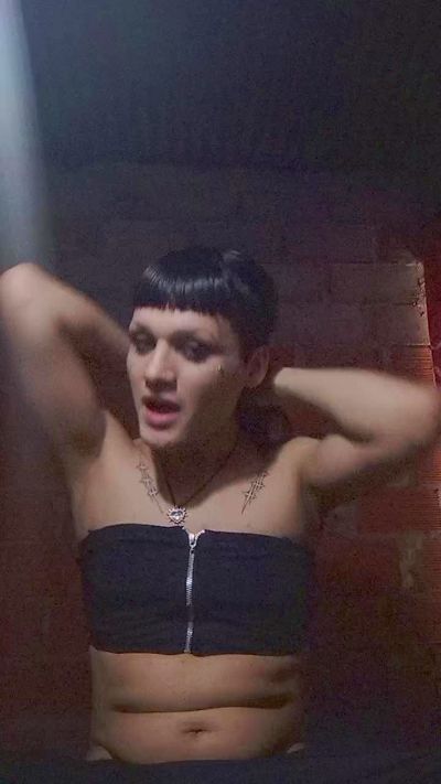 milagrosailen21 live cam on Cam4