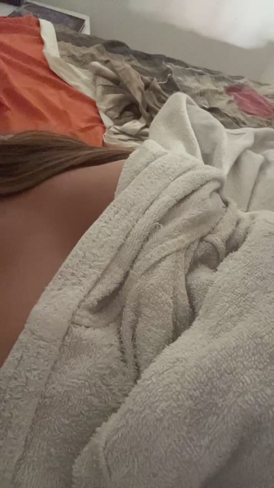 milenasmeraldi live cam on Cam4