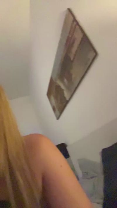 milenasmeraldi live cam on Cam4