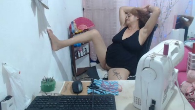 milf_candela live cam on Cam4