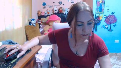 milfeddy_ live cam on Cam4