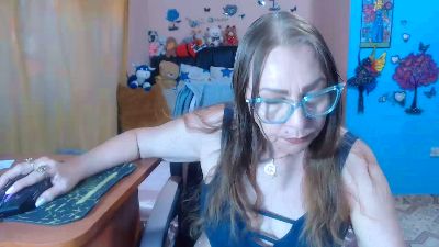 milfeddy_ live cam on Cam4