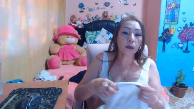 milfeddy_ live cam on Cam4