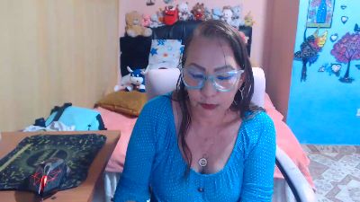 milfeddy_ live cam on Cam4