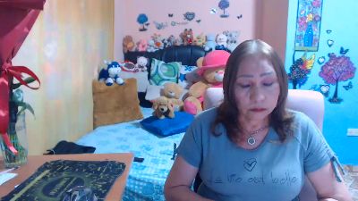 milfeddy_ live cam on Cam4