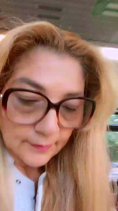 milfsexy1 live cam on Cam4