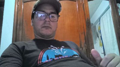 milkman_20 live cam on Cam4
