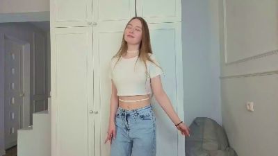 milly_way live cam on Cam4