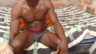 miltonn_jakee35 live cam on Cam4