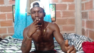 miltonn_jakee35 live cam on Cam4