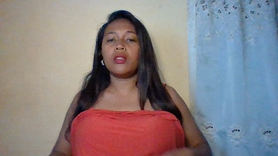 mimi18 live cam on Cam4