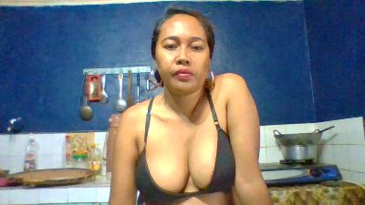 mimi18 live cam on Cam4