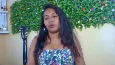 mimi18 live cam on Cam4