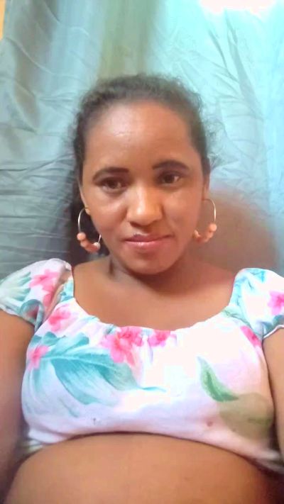 mimi37 live cam on Cam4