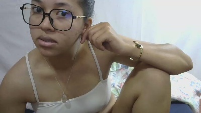 mimilah live cam on Cam4