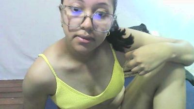 mimilah live cam on Cam4