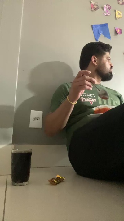 mineirinho3020 live cam on Cam4