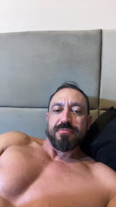 mineirodotado1 live cam on Cam4